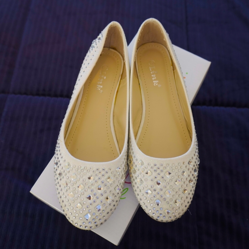 Girls dress shoe bundle! Size 3 & 4!